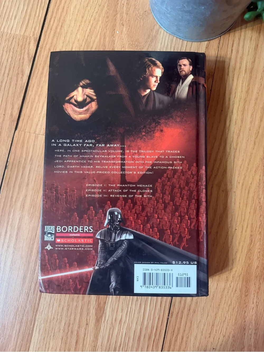 Star Wars Collector's Episodes I, II & III book,a Borders exclusive edition 2005